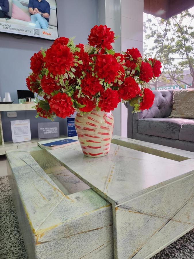 Hotel Quarta Avenida Montería Εξωτερικό φωτογραφία