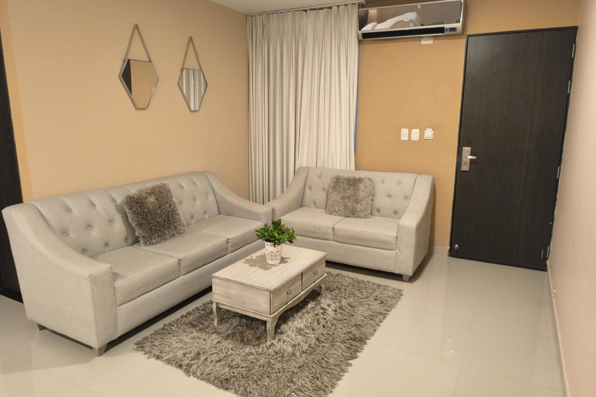 Hotel Quarta Avenida Montería Εξωτερικό φωτογραφία